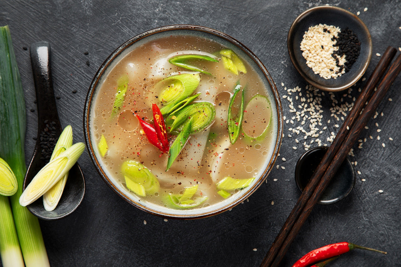 25 Organic KOREAN Dark GREEN PEPPER Lady Han Hot Chili Long Red Capsicum Annuum Seeds