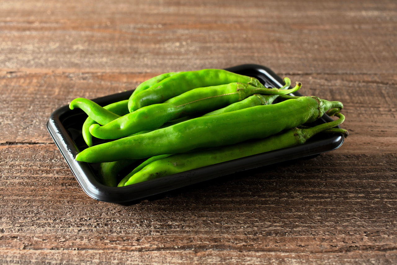 25 Organic KOREAN Dark GREEN PEPPER Lady Han Hot Chili Long Red Capsicum Annuum Seeds